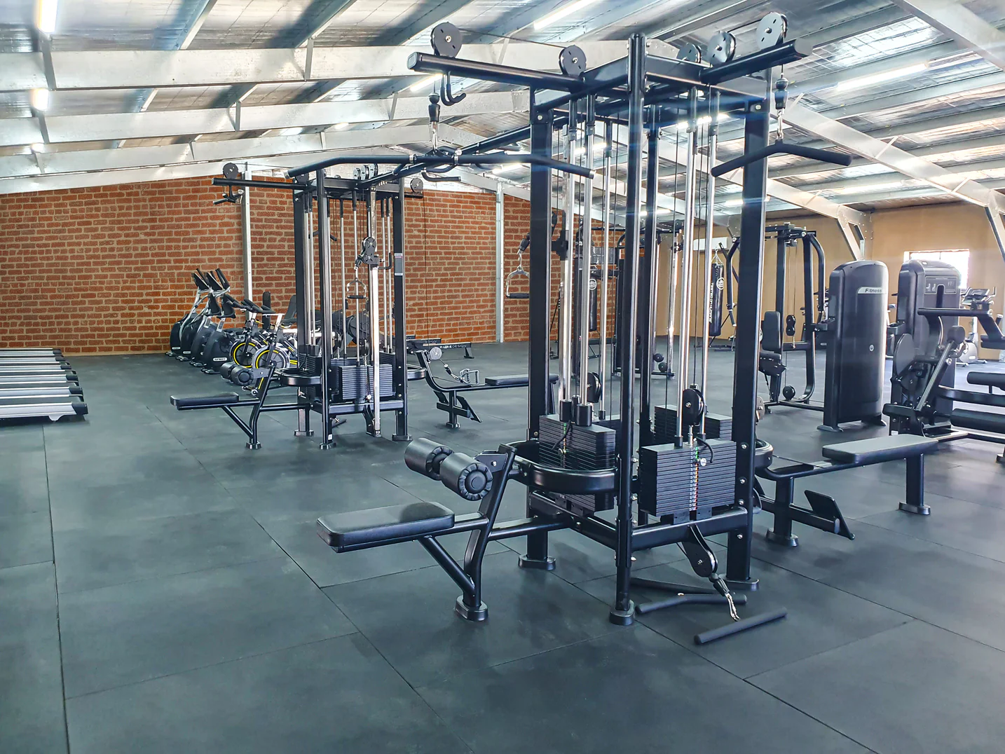 10 Benefits of Going to the Gym